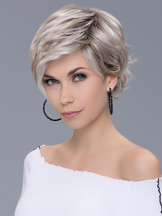 🌟Layered Flippy Lace Front Wig  (Average)